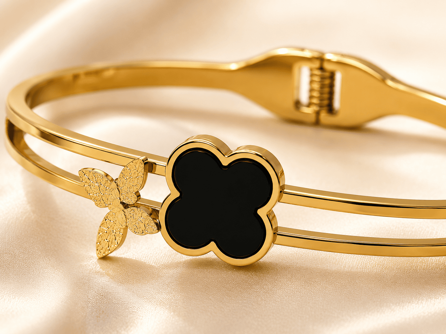 The Midnight Clover Bracelet