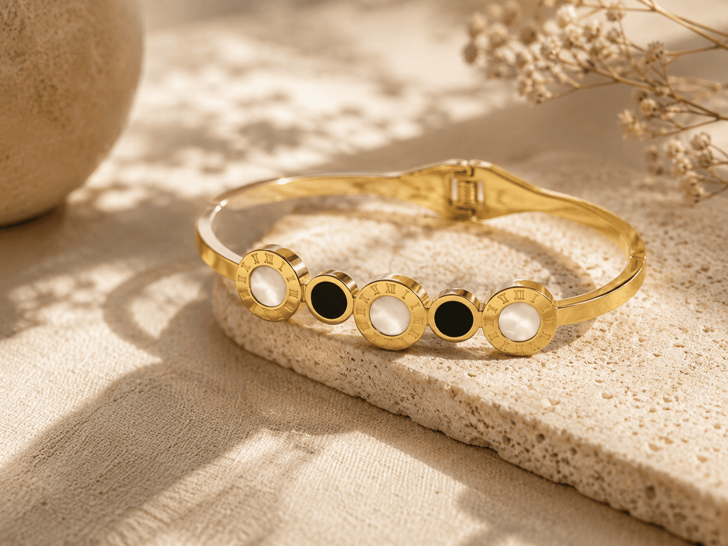 Eclipse Élan Bracelet
